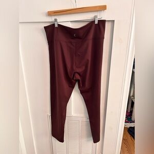 Zyia active brown textured dot leggings
